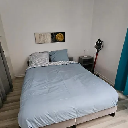 Sapphire - 20 Min To Paris Guest house